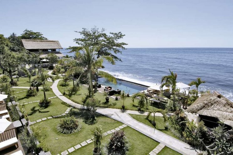 Tauch Terminal Resort